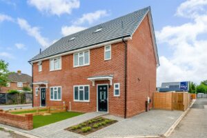 house - semi-detached for sale the downsway