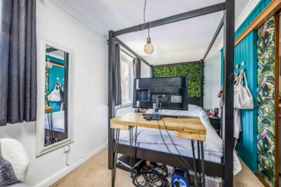 house for sale rampart gardens