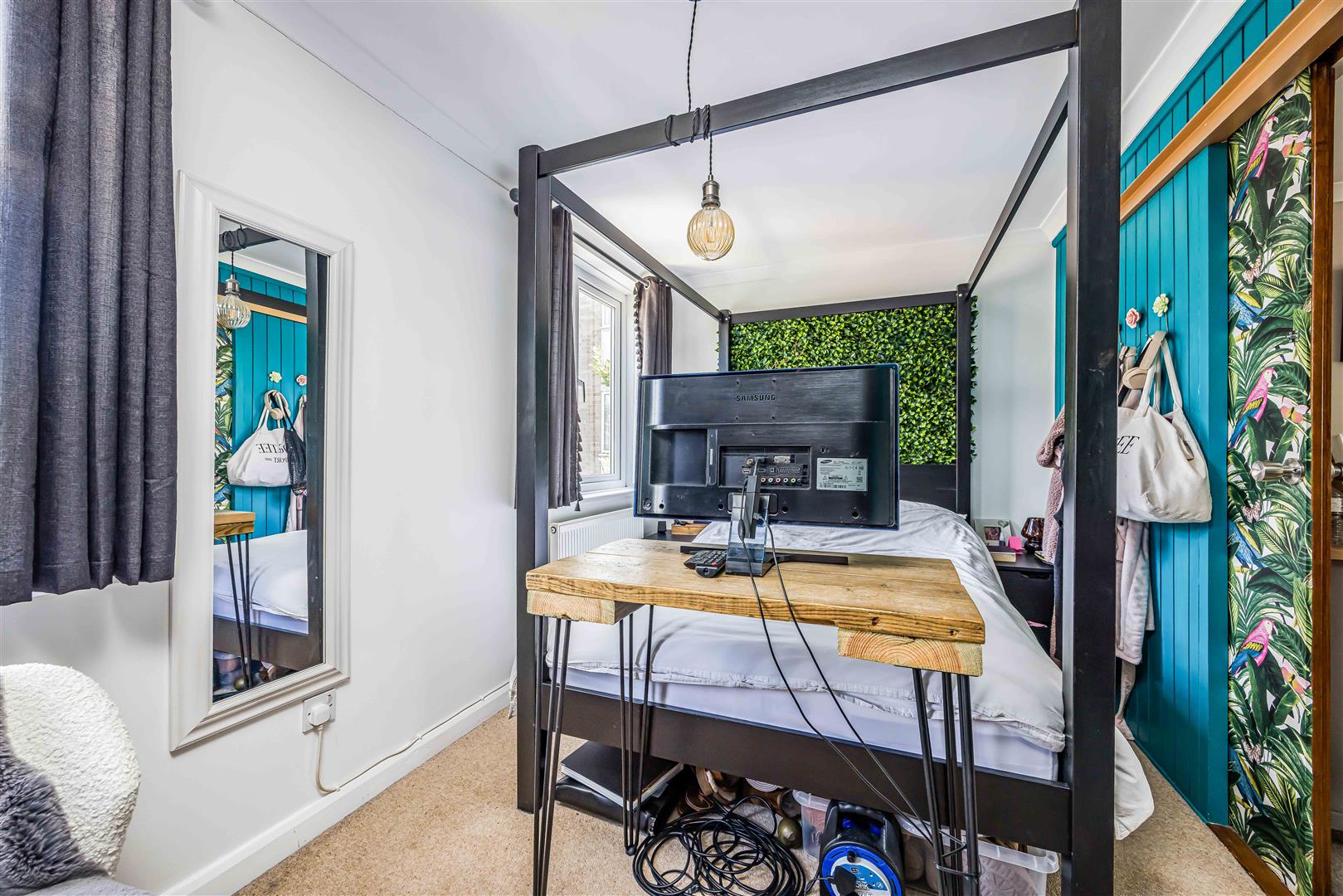 house for sale rampart gardens