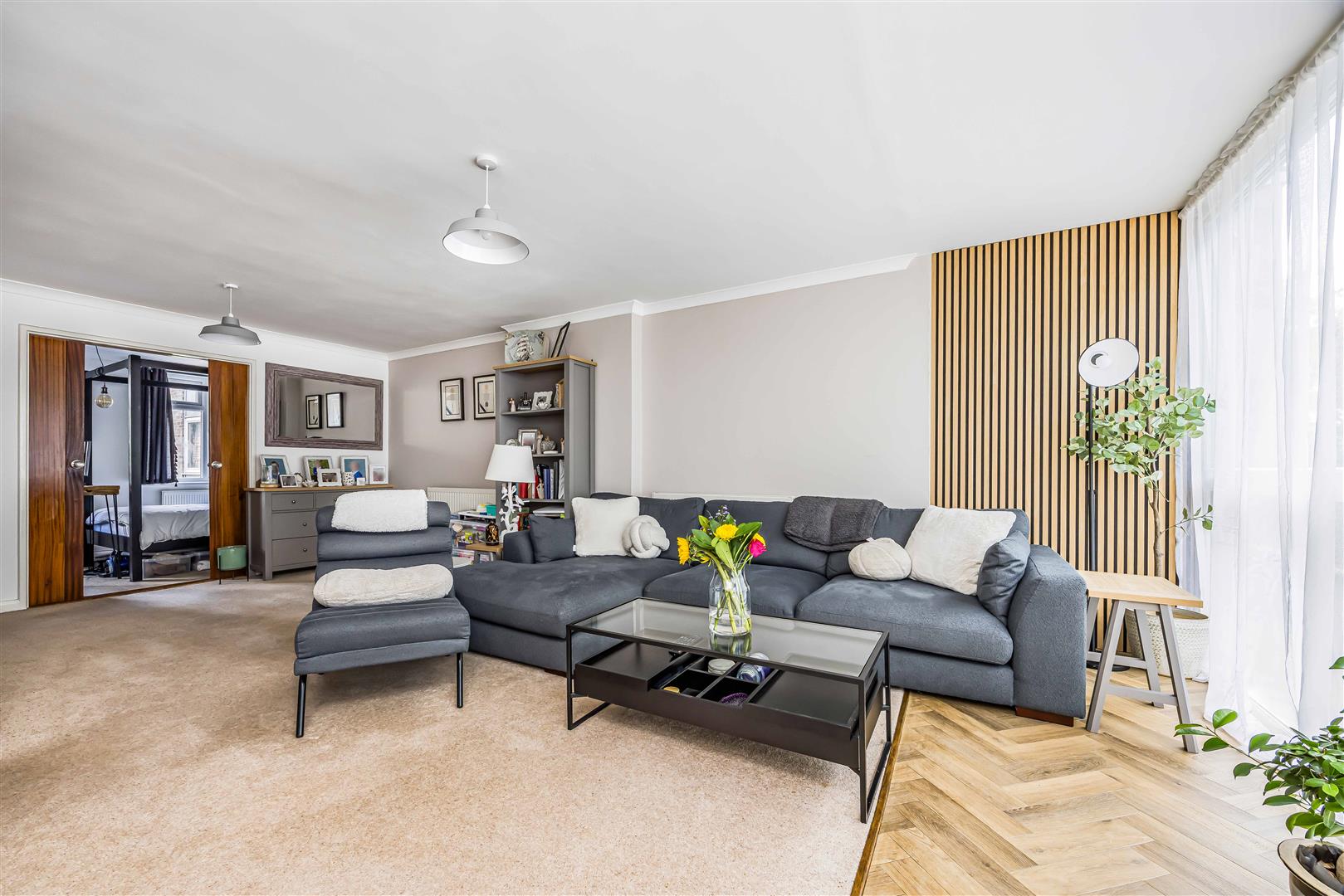 house for sale rampart gardens