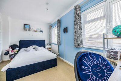 house for sale rampart gardens