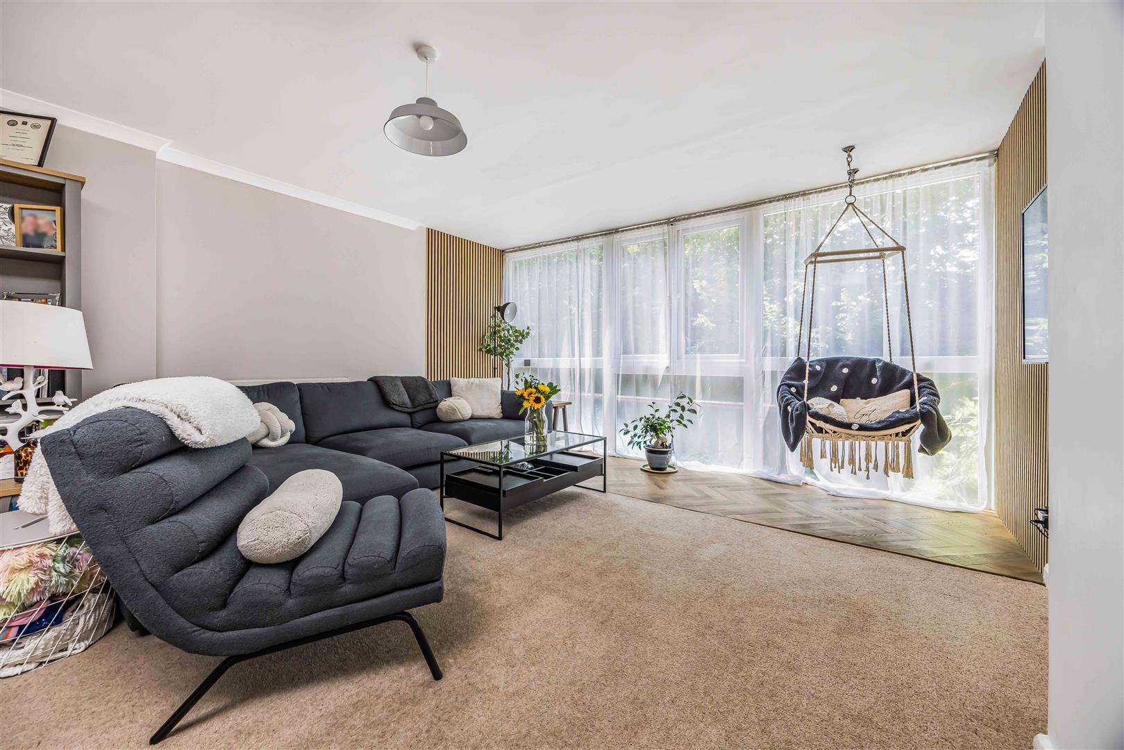 house for sale rampart gardens