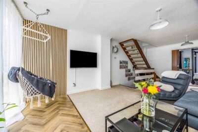 house for sale rampart gardens