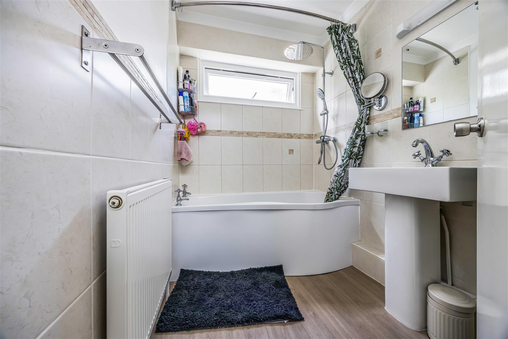 house for sale rampart gardens