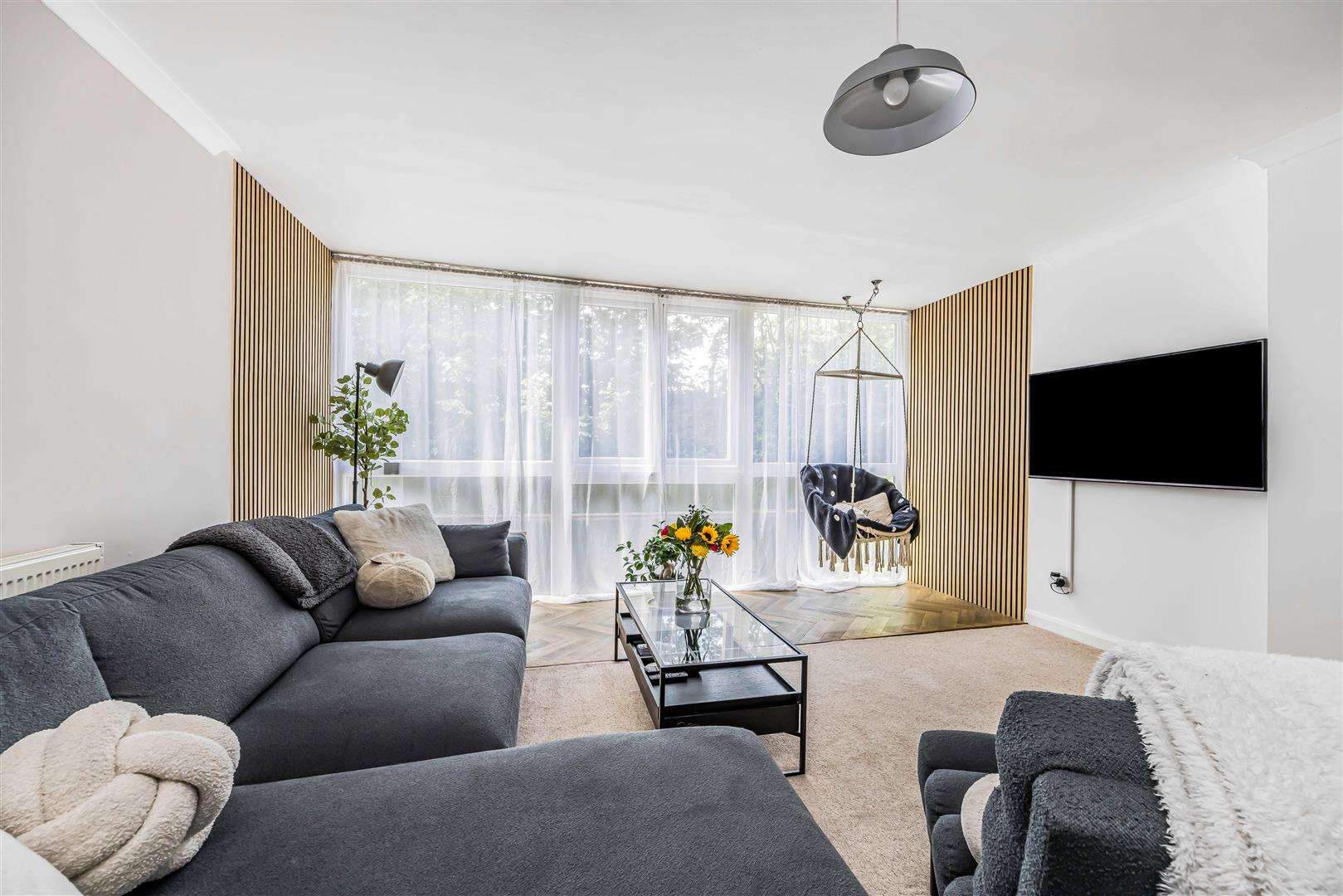 house for sale rampart gardens