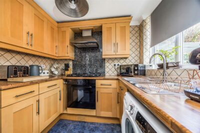 house for sale rampart gardens