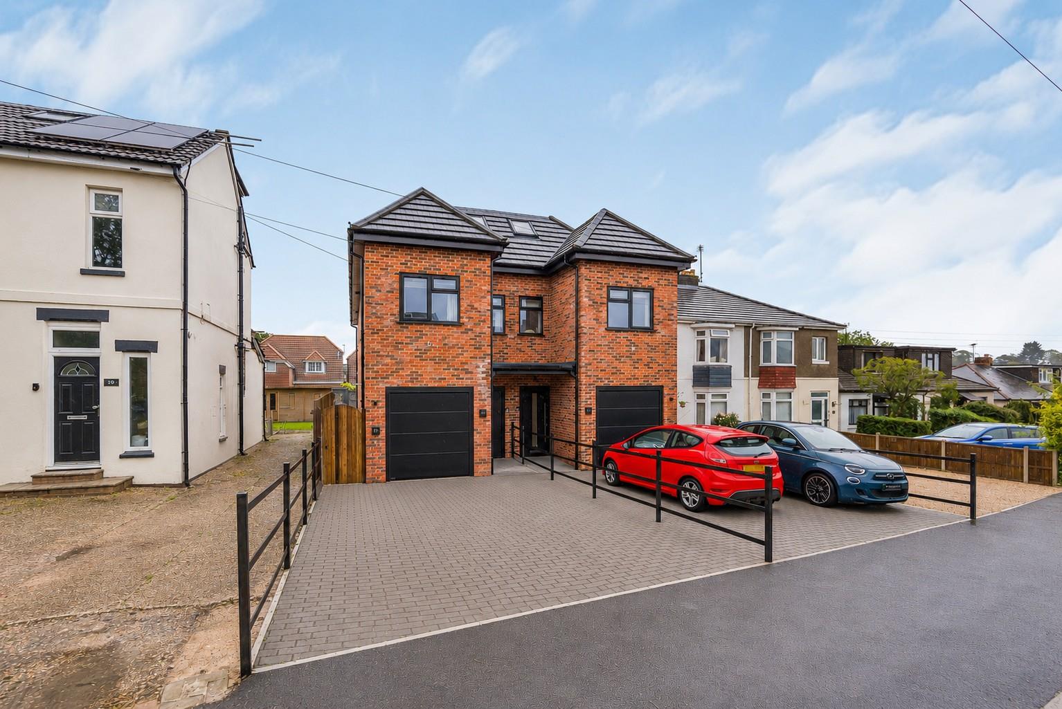 house - semi-detached for sale park avenue