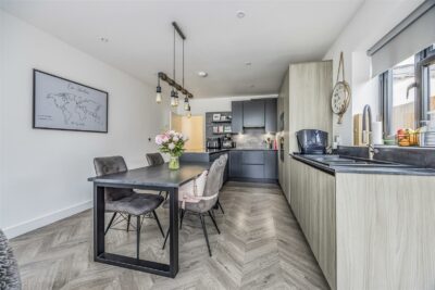 house - semi-detached for sale park avenue