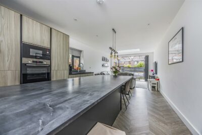house - semi-detached for sale park avenue