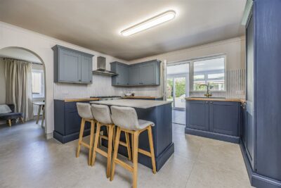 house - detached for sale nutbourne,