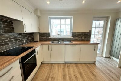 house for rent lumley road