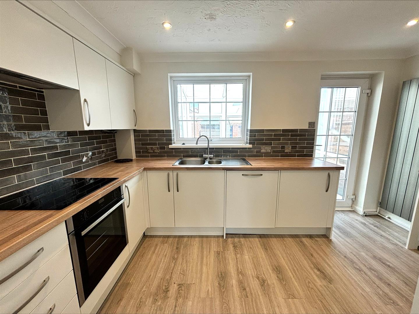 house for rent lumley road
