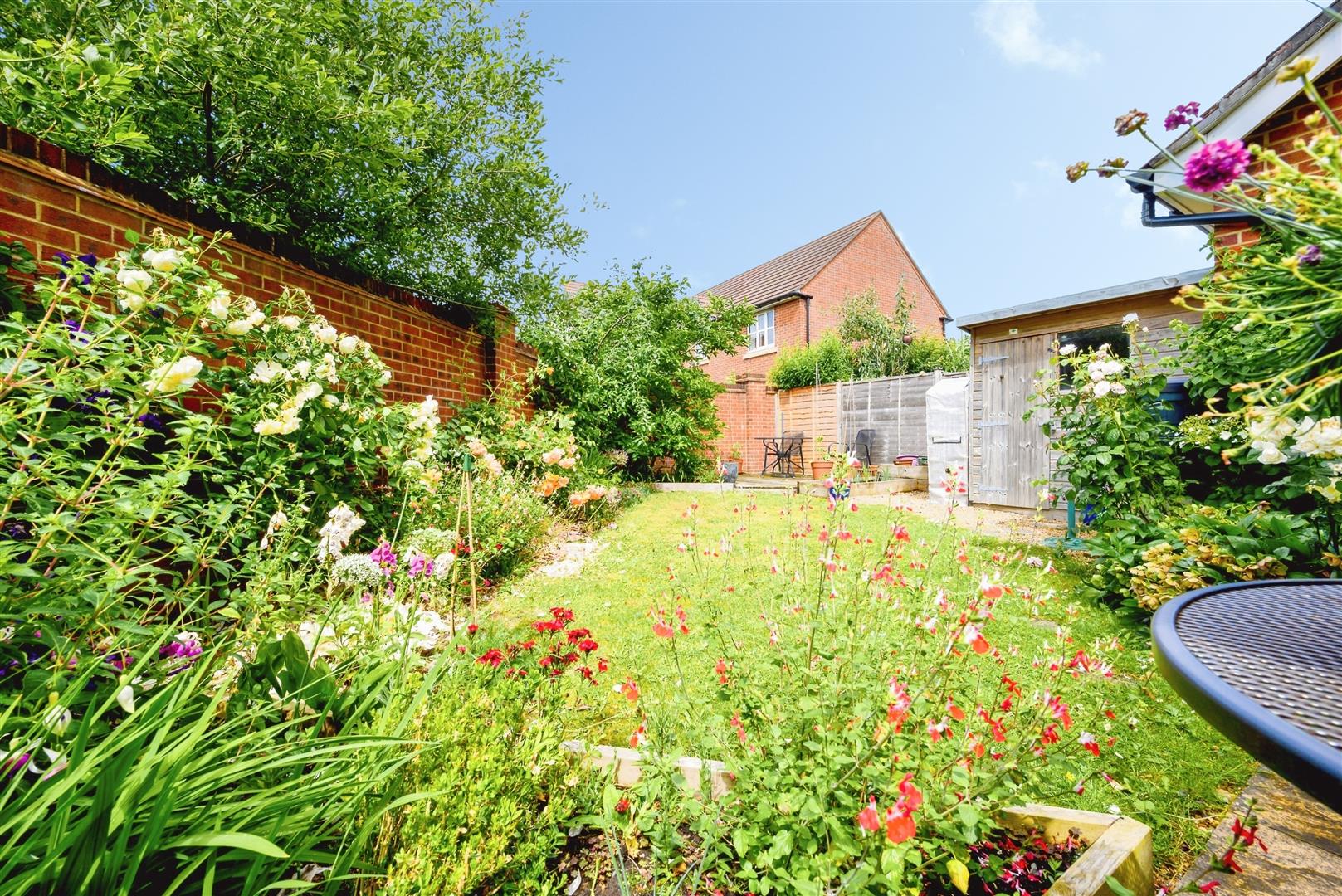 house - detached for sale glenleigh park