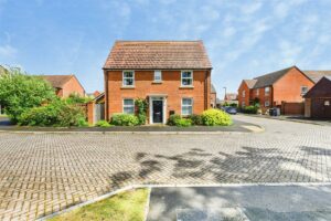 house - detached for sale glenleigh park