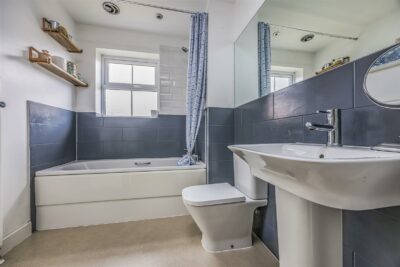 house - end terrace for sale skylark avenue
