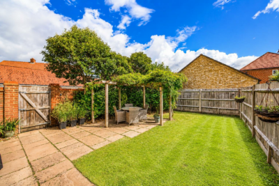 house - end terrace for sale skylark avenue