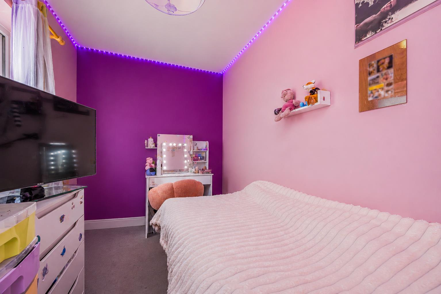 house - terraced for sale brunel way