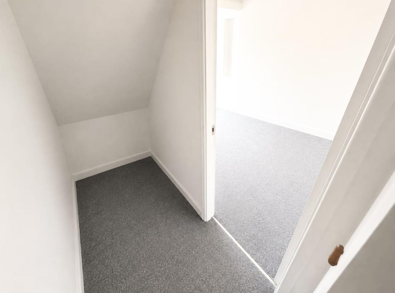 house - terraced for rent brown street