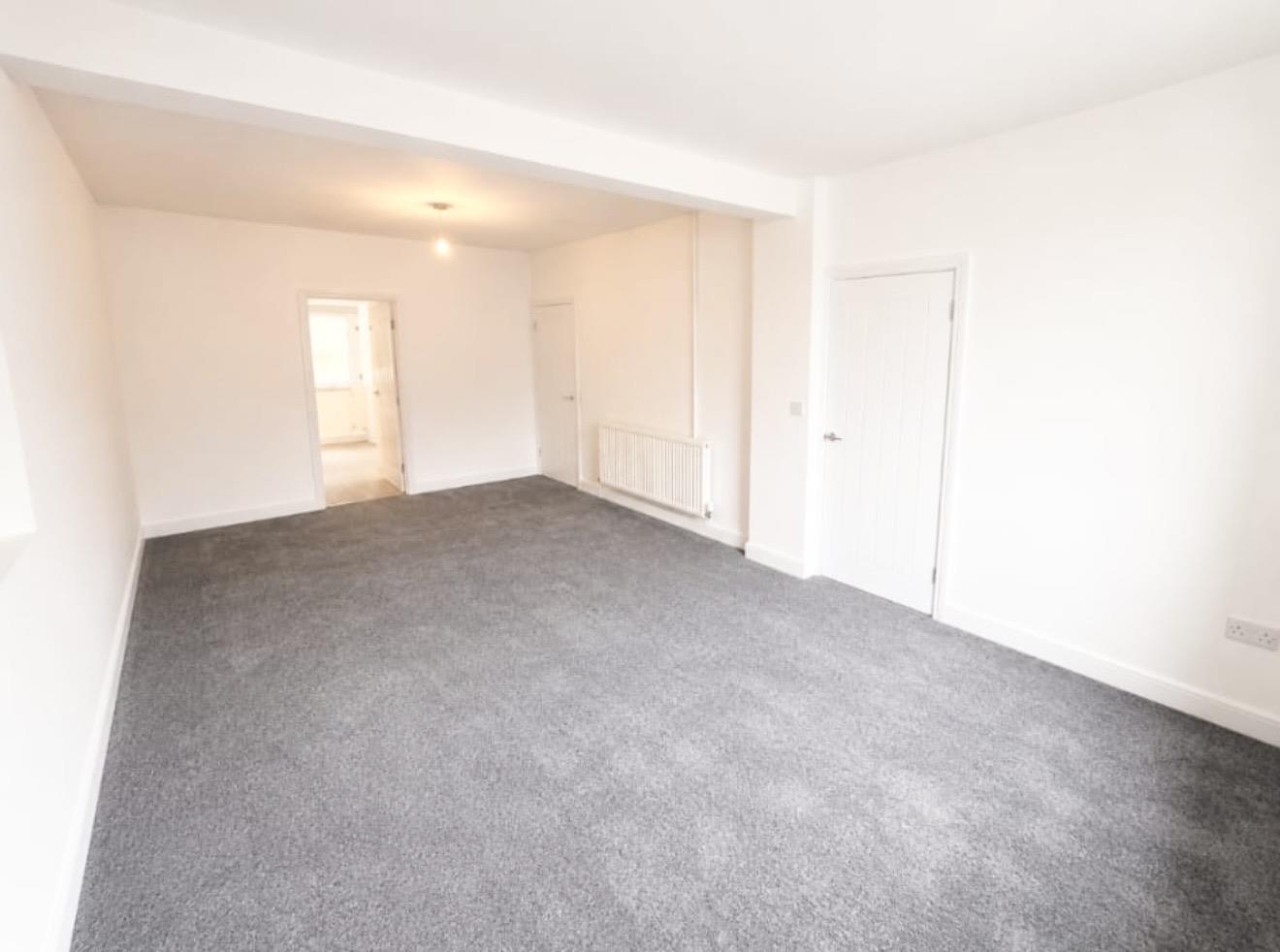 house - terraced for rent brown street
