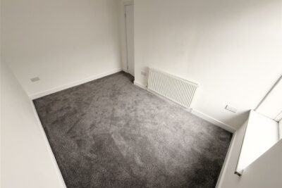 house - terraced for rent brown street