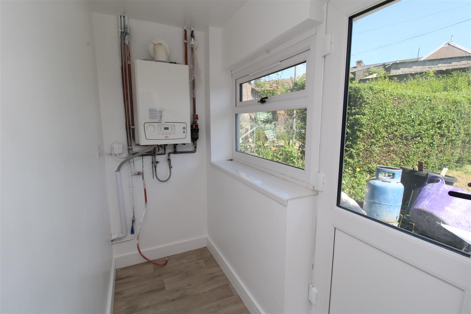 house - semi-detached for sale bethania street