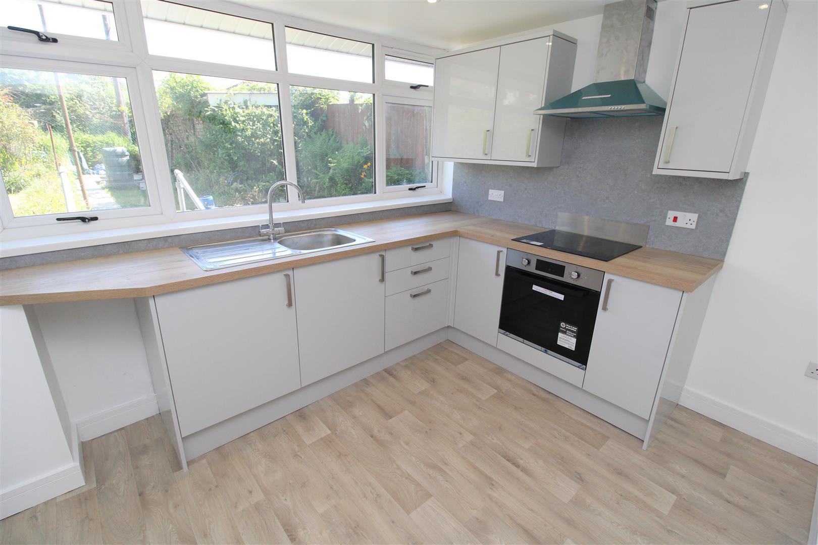 house - semi-detached for sale bethania street