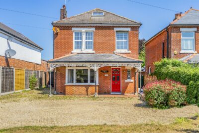 house - detached for sale main road