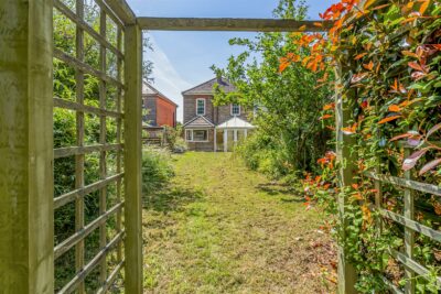 house - detached for sale main road