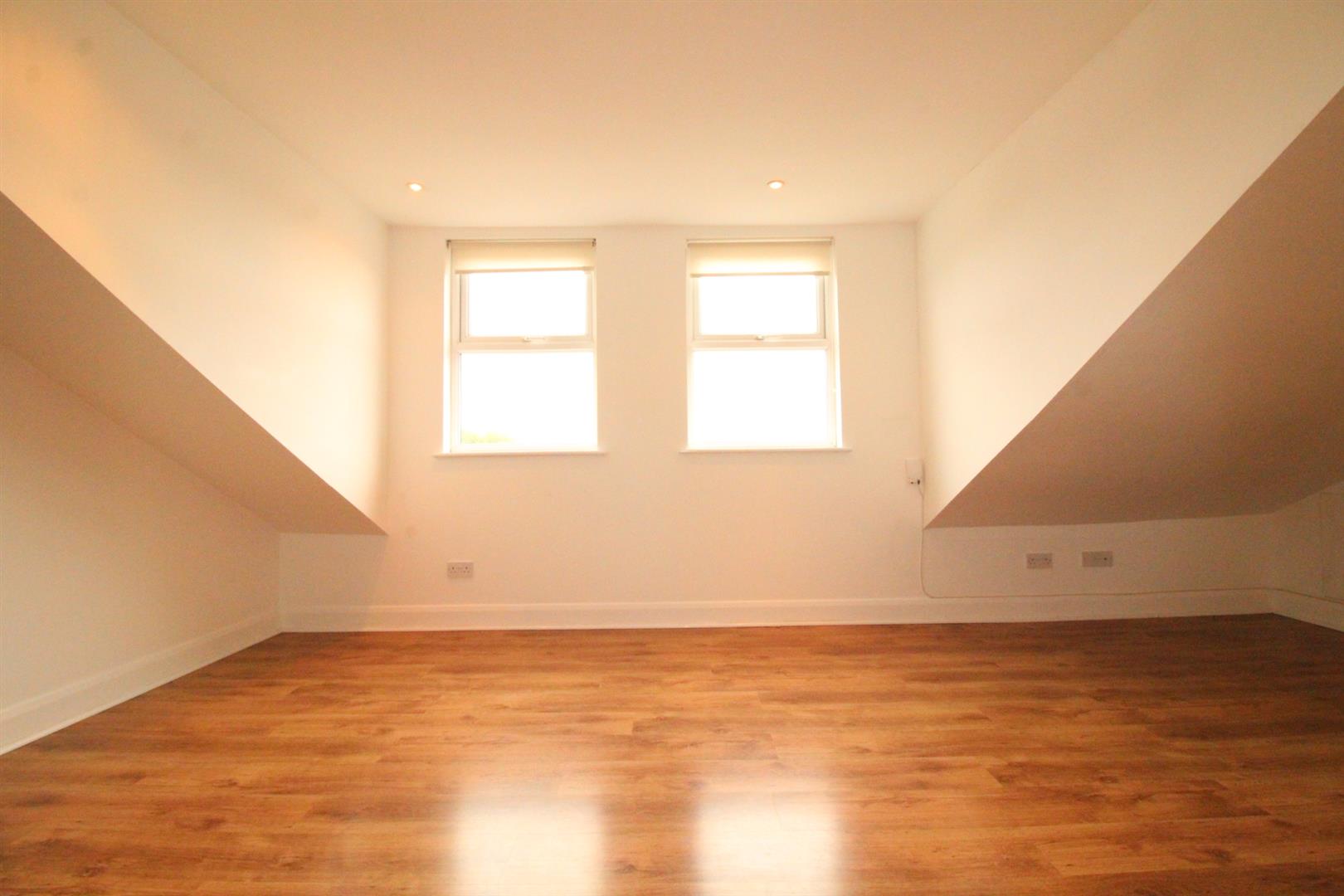 flat for rent nightingale road
