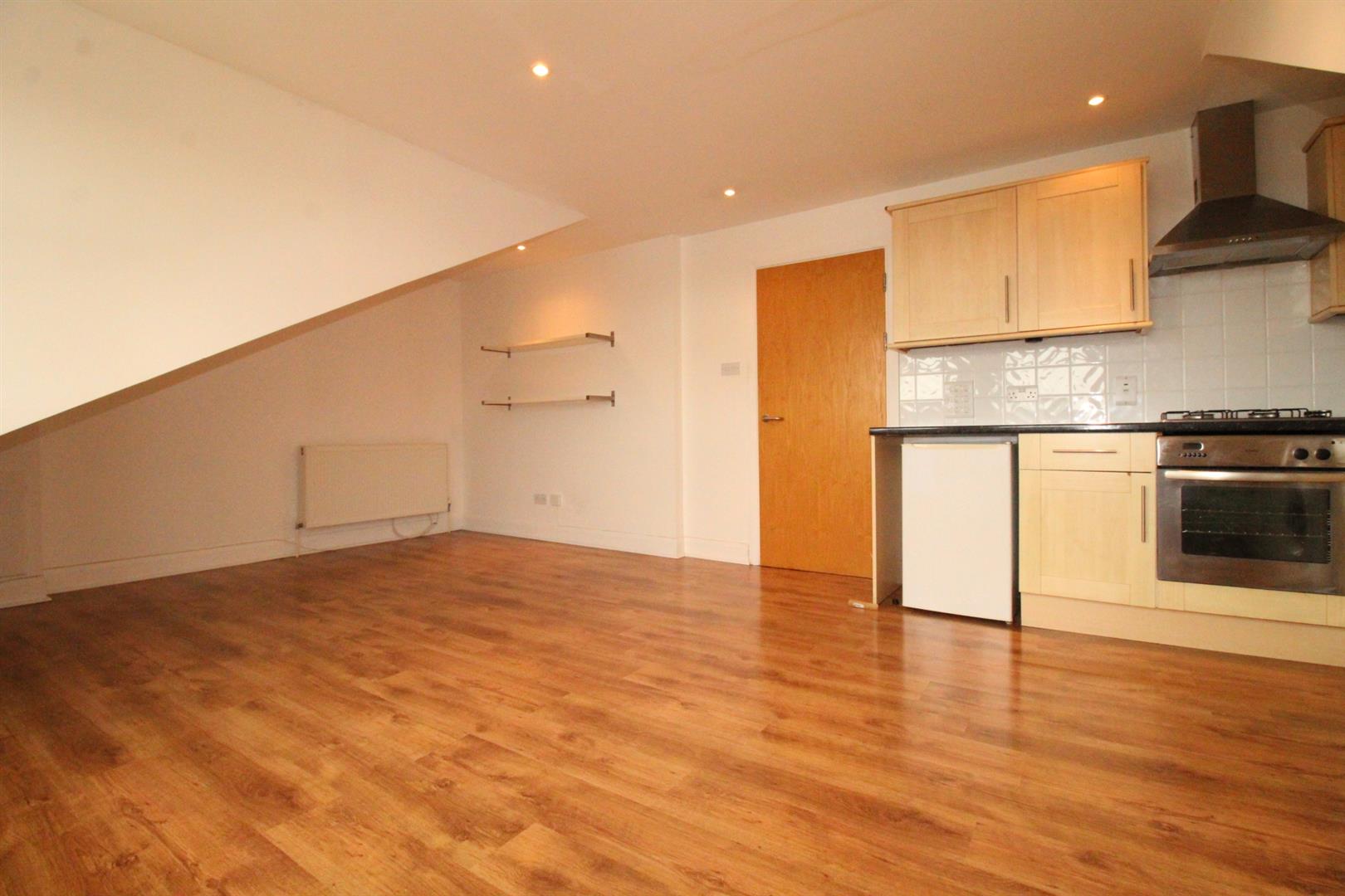 flat for rent nightingale road
