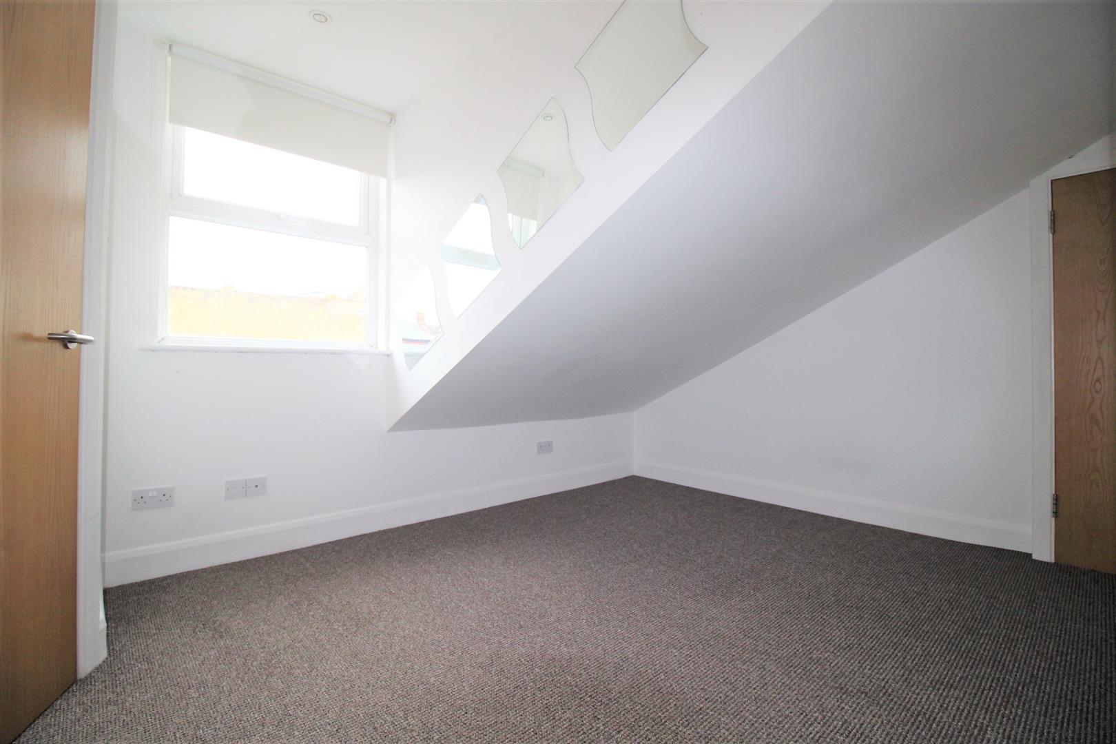 flat for rent nightingale road