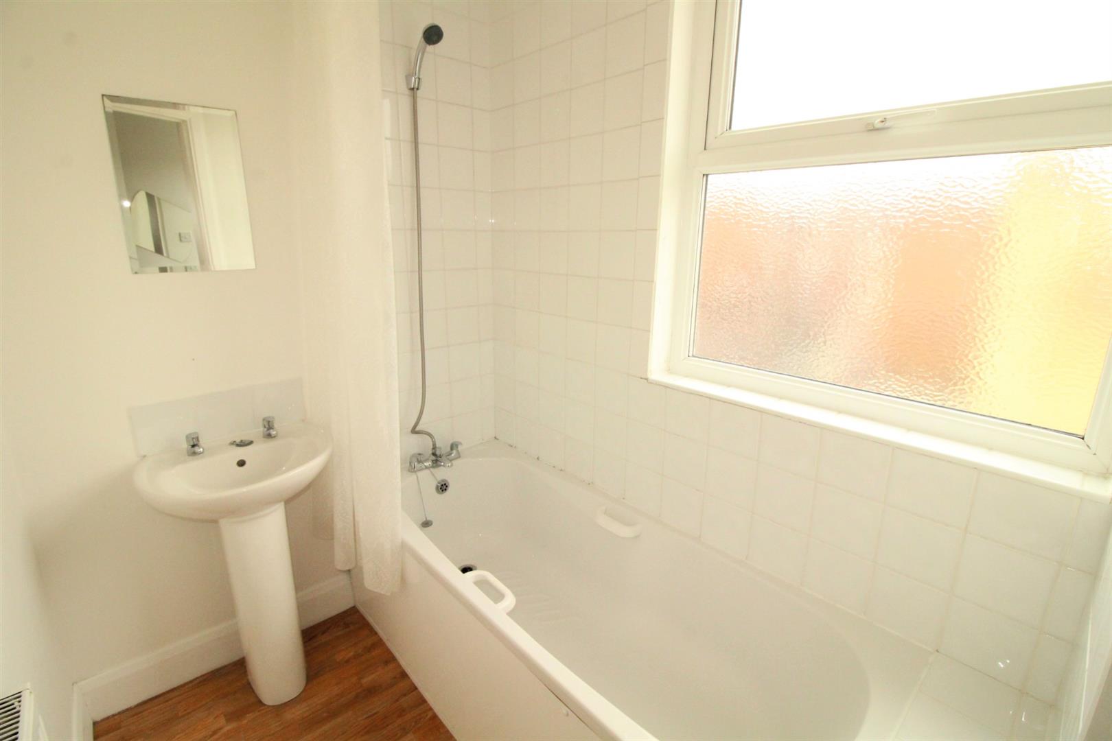 flat for rent nightingale road