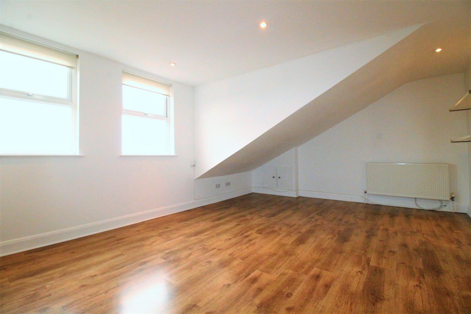 flat for rent nightingale road