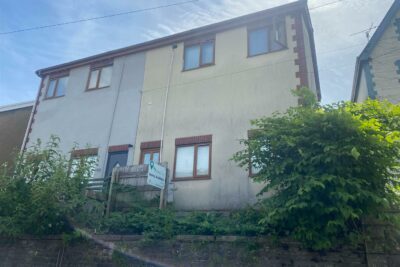 house - terraced for sale wood road