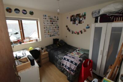 house - terraced for sale wood road