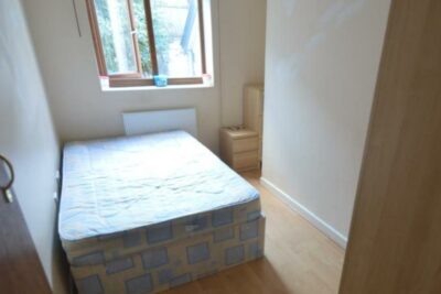 house - terraced for sale wood road