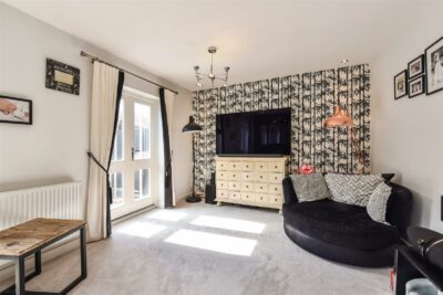 house - terraced for rent ellisons crescent