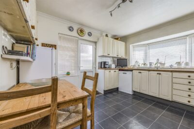 house for sale blenheim gardens