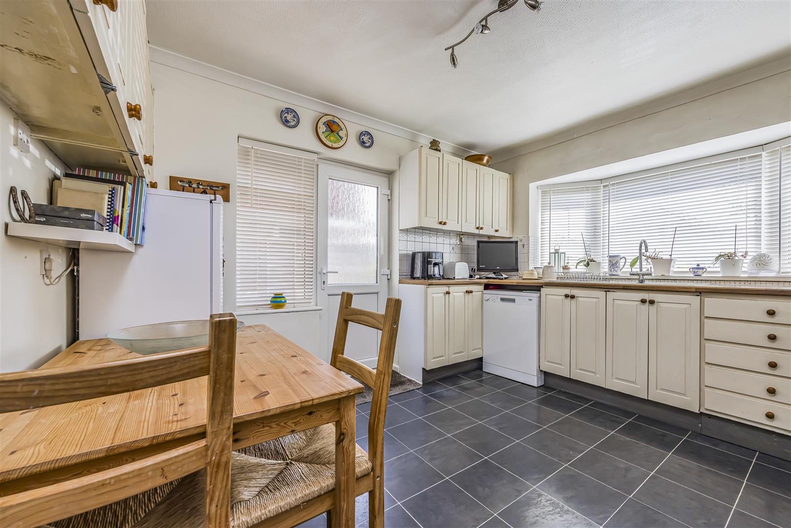 house for sale blenheim gardens