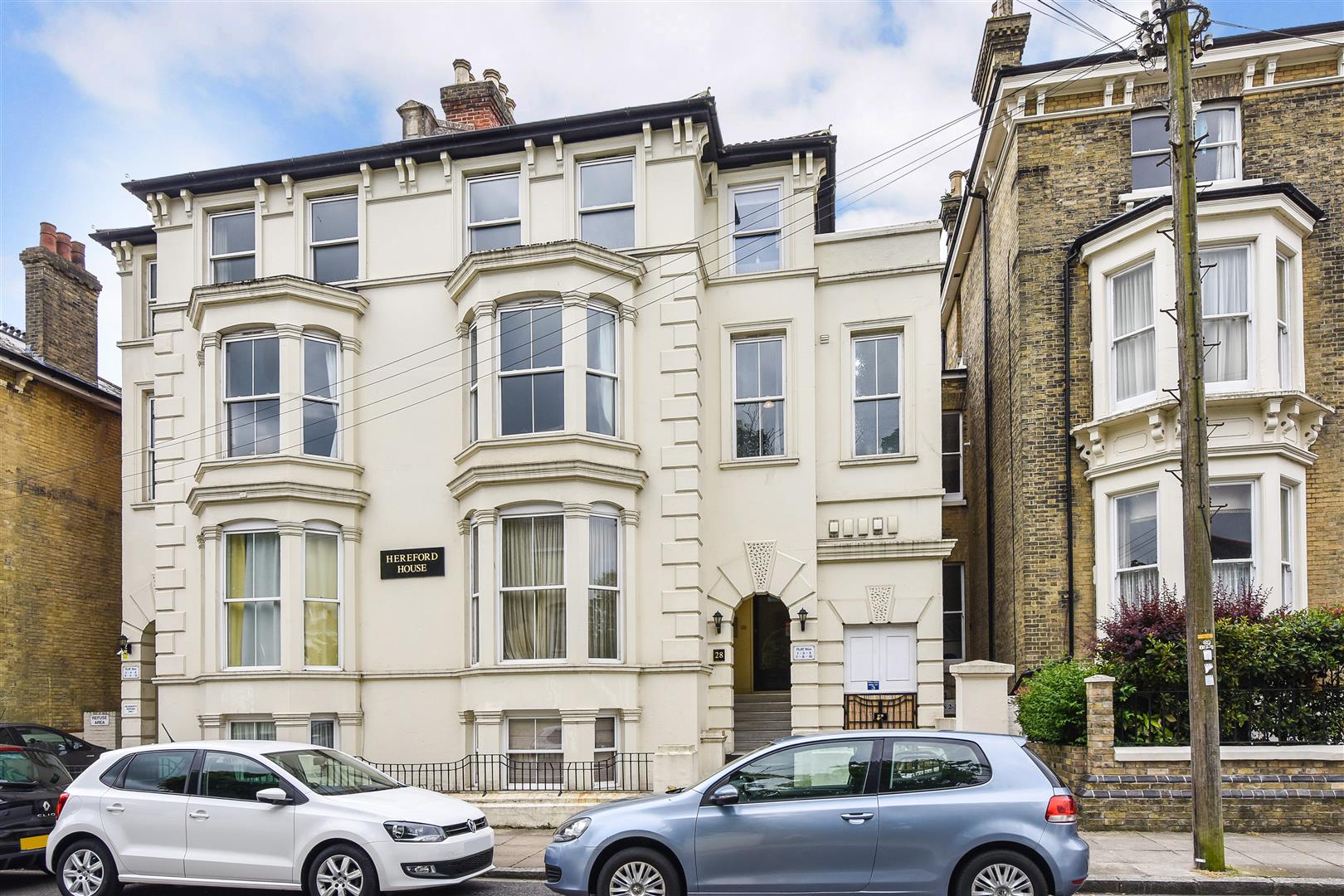 flat for sale kent road