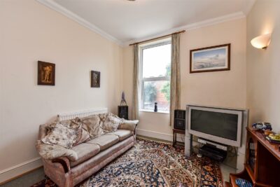 flat for sale kent road