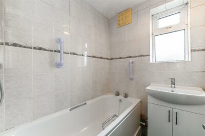 maisonette for sale orchard way