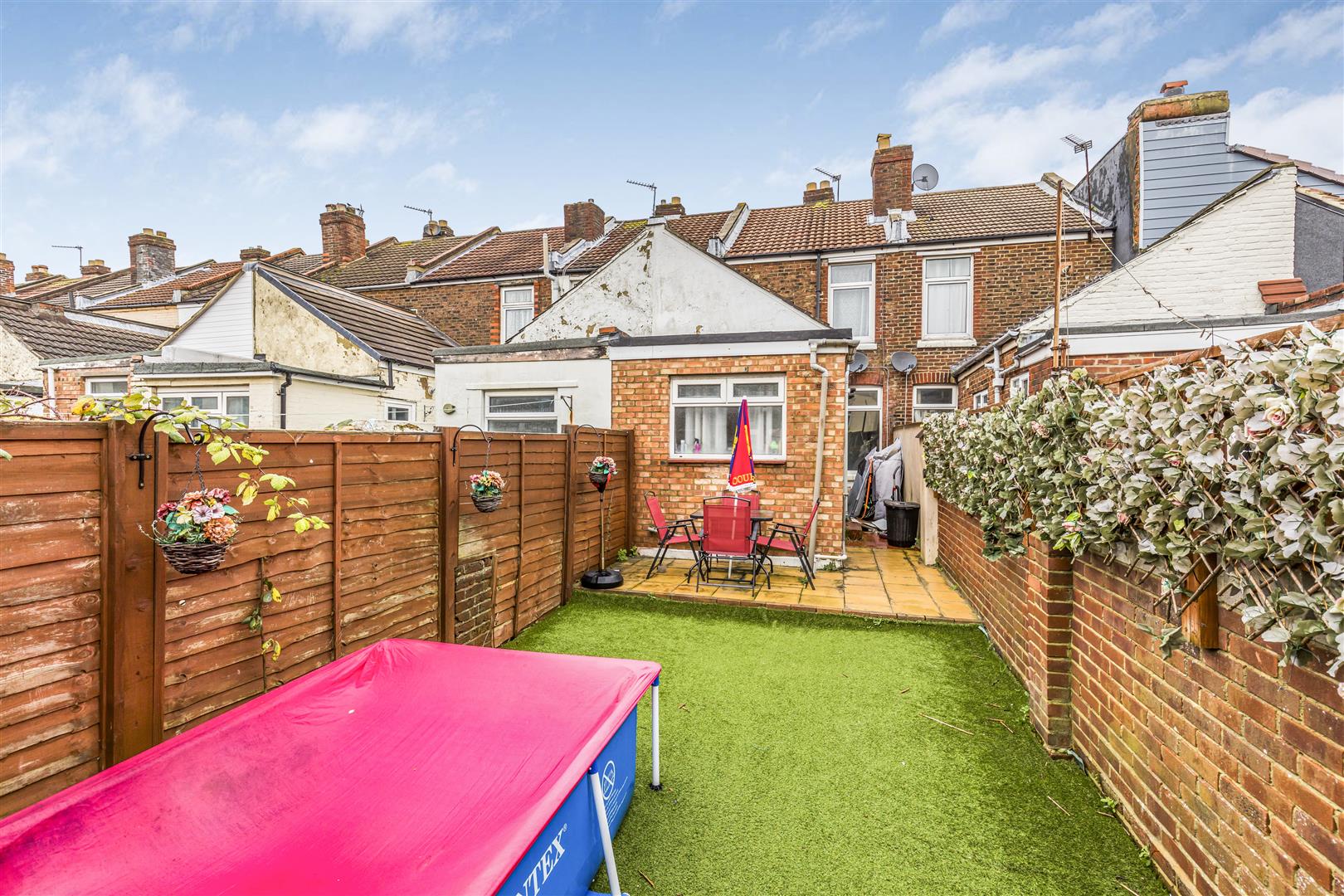 house - terraced for sale gruneisen road