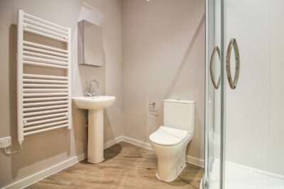 maisonette for sale britannia road north
