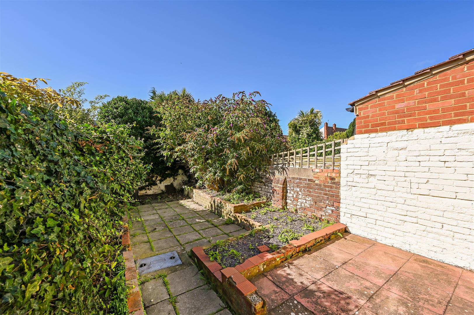 house - terraced for sale stansted road
