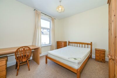 house - terraced for sale stansted road