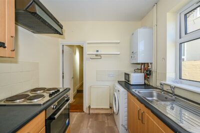 house - terraced for sale stansted road