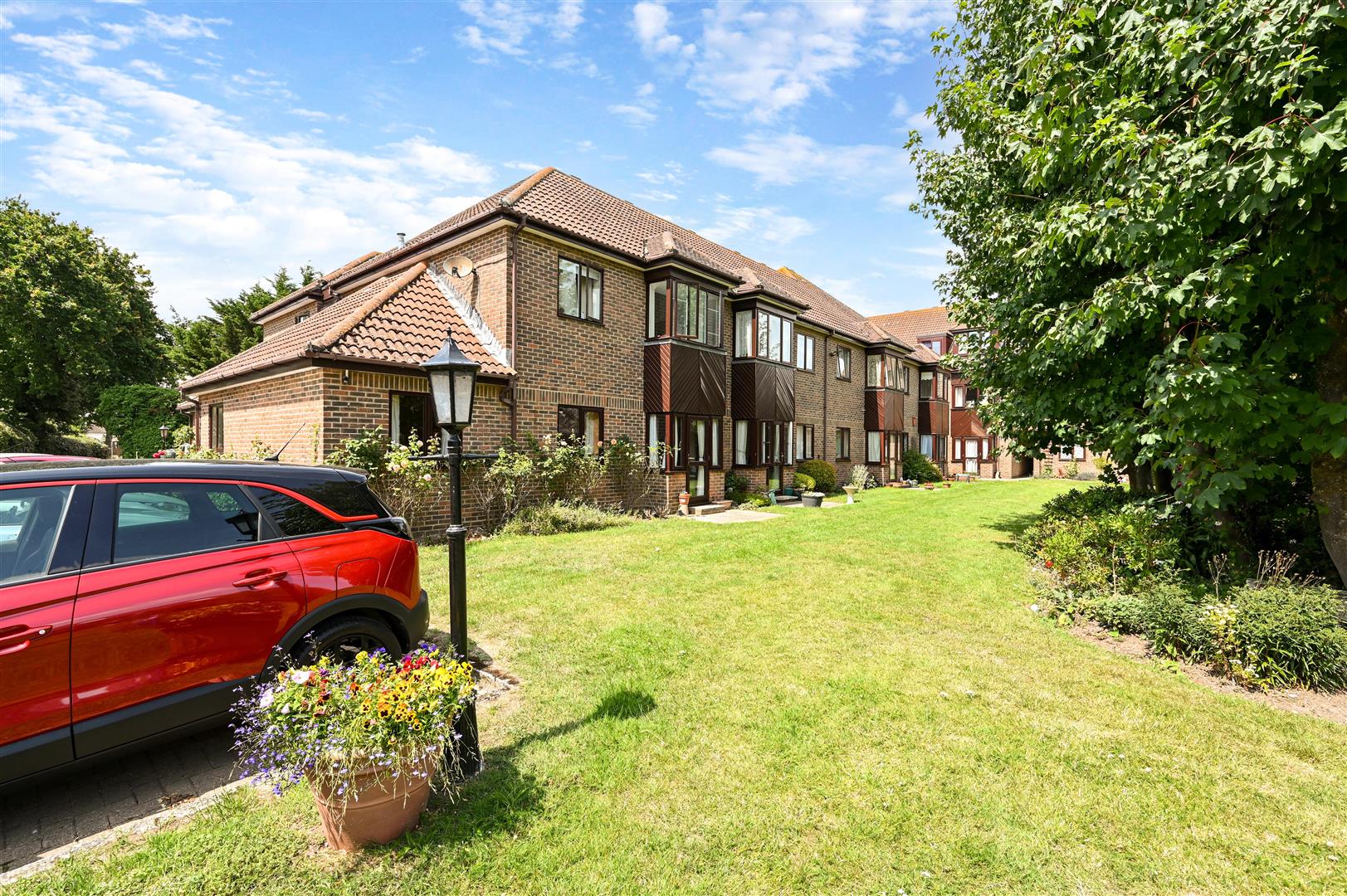 flat for sale staunton avenue