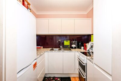 flat for sale staunton avenue