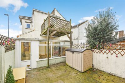 house - end terrace for sale prince albert road